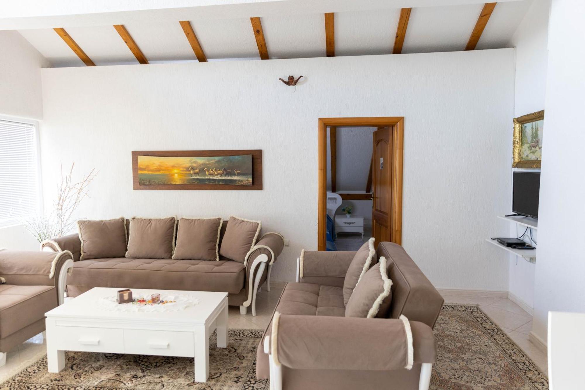 Guest House Aldin Ulcinj Exterior photo
