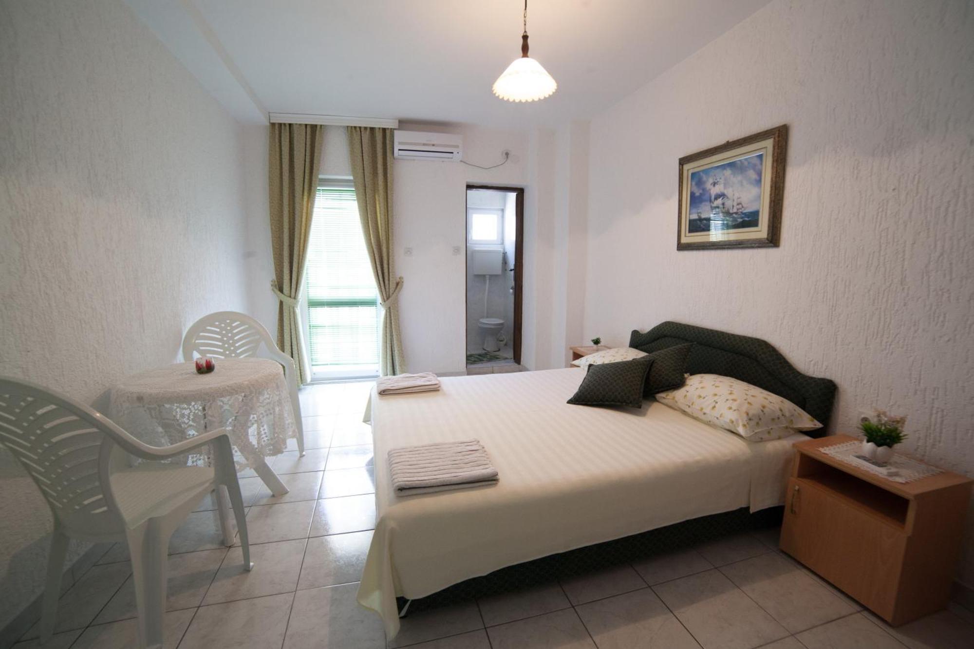 Guest House Aldin Ulcinj Exterior photo