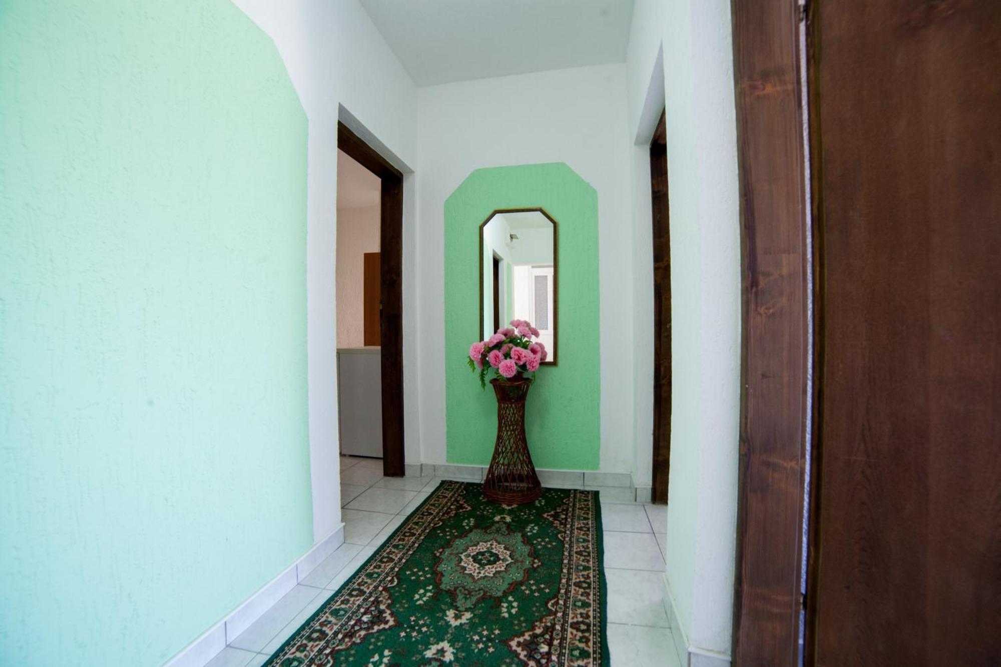 Guest House Aldin Ulcinj Exterior photo