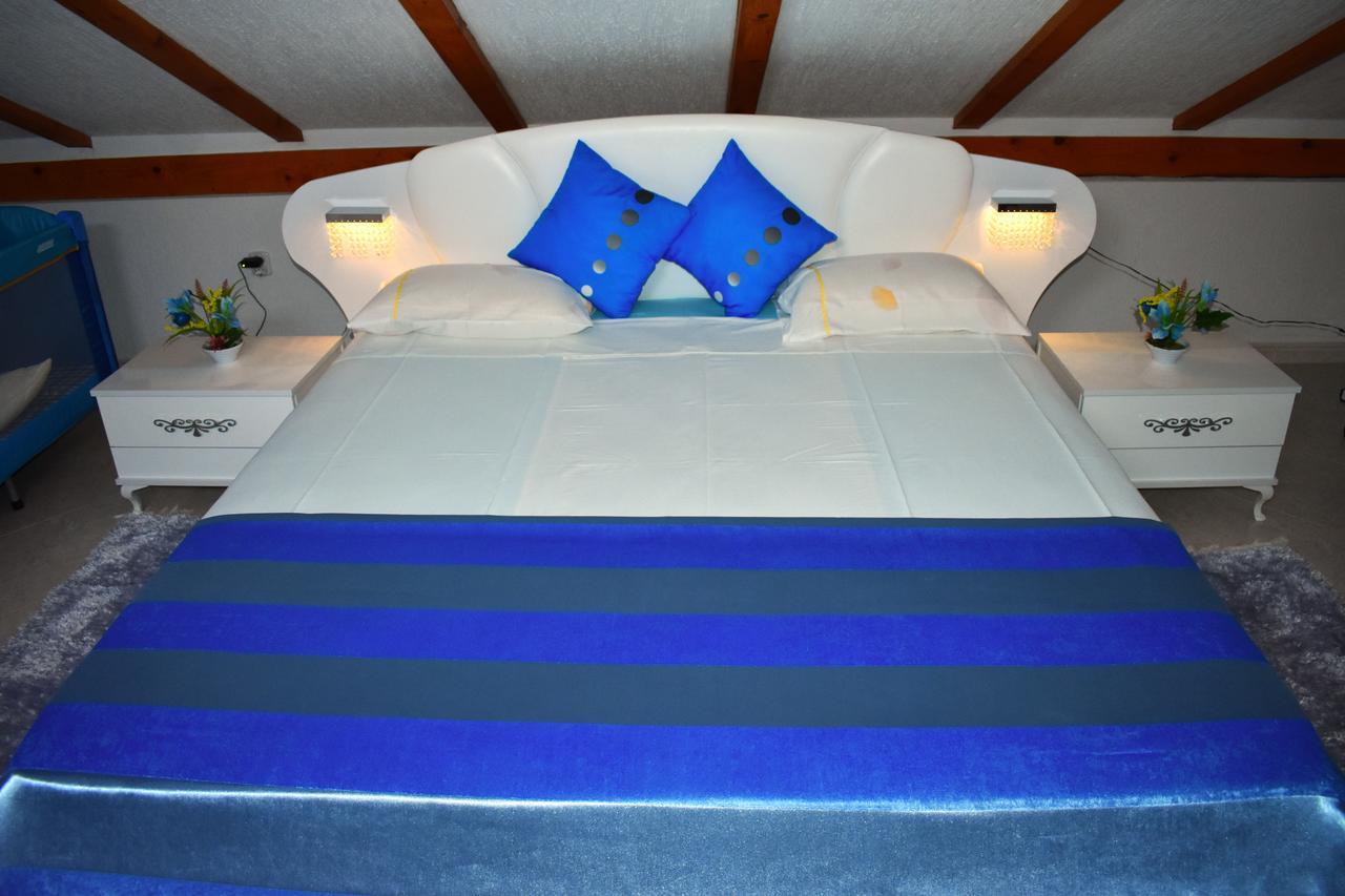 Guest House Aldin Ulcinj Exterior photo