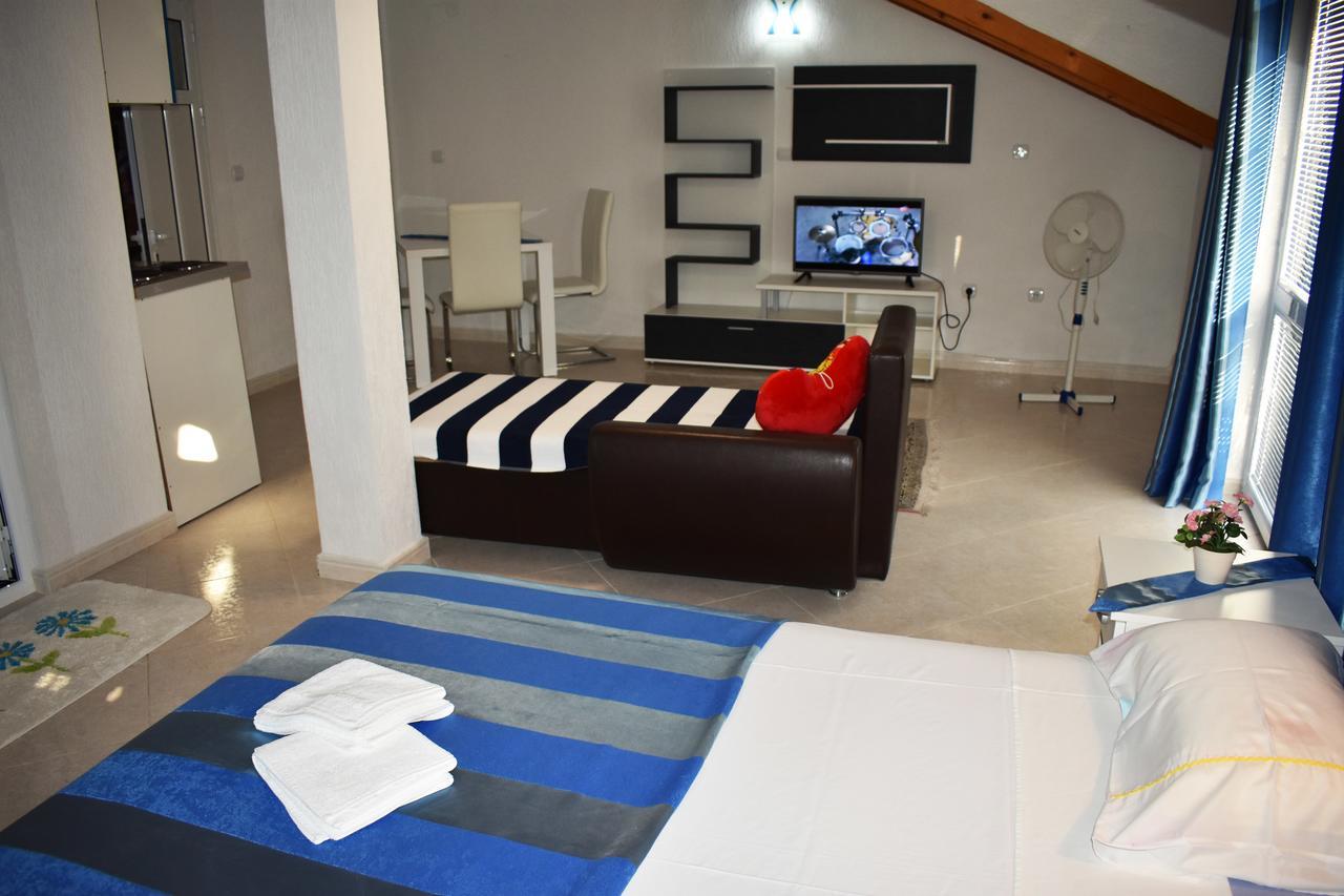 Guest House Aldin Ulcinj Exterior photo